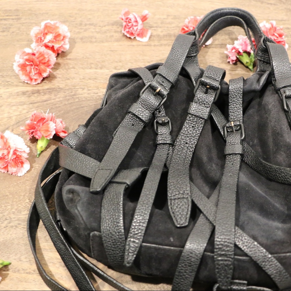 ✨Black Strappy Alexander Wang Shoulder Bag ✨